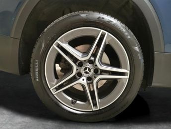 Mercedes-Benz GLB 2.0 GLB220d AMG Line (Premium Plus) 8G-DCT 4MATIC (190 ps) - CAR