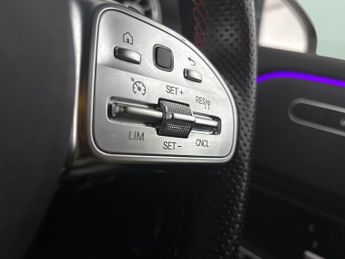 Mercedes-Benz EQB EQB 300 66.5kWh AMG Line 4MATIC (228 ps) - APPLE CARPLAY - REV C