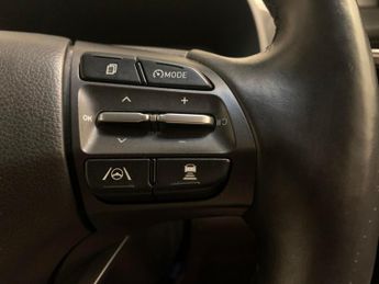 Hyundai Kona 64kWh Premium (10.5kW Charger) (204 ps) - UPGRADED SOUND - KEYLE
