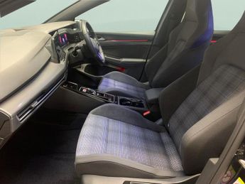 Volkswagen Golf 1.4 TSI 13kWh GTE Plug-in DSG (245 ps) - DIGITAL DASH - PADDLE S