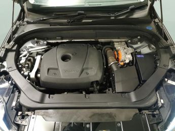 Volvo XC60 2.0h T6 Recharge 11.6kWh Inscription Expression Plug-in AWD (340