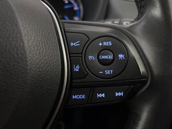 Toyota RAV4 2.5 VVT-h GPF Design CVT (218 ps) - KEYLESS ENTRY - LED - REVERS