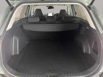 Toyota RAV4 2.5 VVT-h GPF Design CVT (218 ps) - KEYLESS ENTRY - LED - REVERS