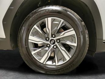 Hyundai Tucson 1.6 T-GDi MHEV SE Connect DCT (150 ps) - CRUISE - 17IN ALLOYS