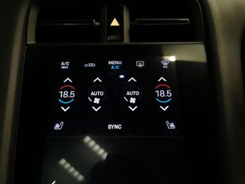 Porsche Taycan 390kW 4S 79kWh [5 Seat] AIR SUSPENSION - HEATED SEATS - LEATHER