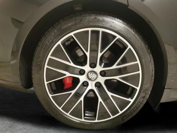 Porsche Taycan 390kW 4S 79kWh [5 Seat] AIR SUSPENSION - HEATED SEATS - LEATHER