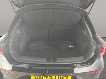 Cupra Leon 1.4 eHybrid 12.8kWh VZ2 Plug-in DSG (245 ps) - REVERSE CAM - NAV