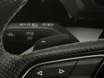 Audi A3 1.0 TFSI 30 S line S Tronic (110 ps) LANE DEPARTURE - SIGN RECOG