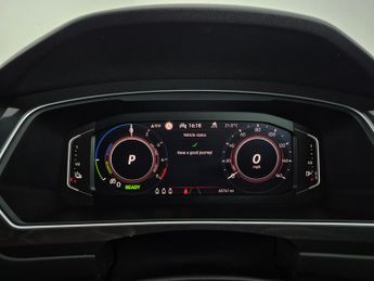 Volkswagen Tiguan 1.4 TSI 13kWh R-Line Plug-in DSG (245 ps) - ADAPTIVE CRUISE - AP