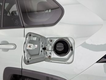 Toyota RAV4 2.5 VVT-h GPF Design CVT (218 ps) - LED - REVERSE CAM - NAV