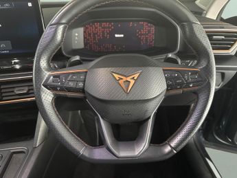 Cupra Formentor 1.4 eHybrid 12.8kWh V1 Plug-in DSG (204 ps) - KEYLESS ENTRY - LE