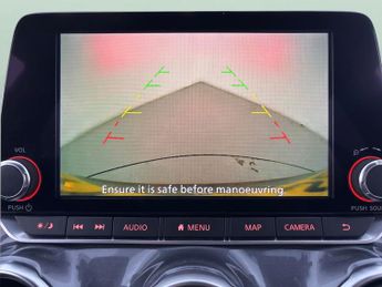 Nissan Juke 1.0 DIG-T N-Connecta DCT (114 ps) - INTELLIGENT LANE INTERVENTIO