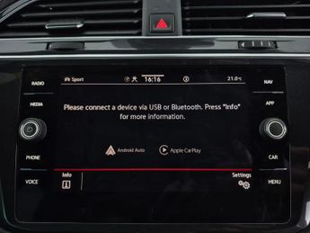 Volkswagen Tiguan 1.4 TSI 13kWh R-Line Plug-in DSG (245 ps) - ADAPTIVE CRUISE - AP