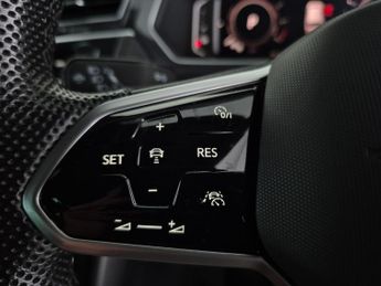 Volkswagen Tiguan 1.4 TSI 13kWh R-Line Plug-in DSG (245 ps) - ADAPTIVE CRUISE - AP