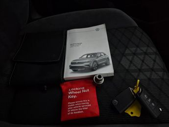 Volkswagen Tiguan 1.4 TSI 13kWh R-Line Plug-in DSG (245 ps) - ADAPTIVE CRUISE - AP