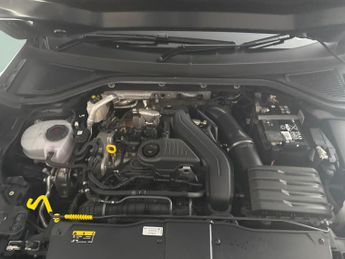 Volkswagen T-Roc 1.5 TSI Match DSG (150 ps) - ASSISTANCE PACK - PARK SENSORS - PA