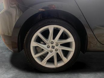 Seat Ibiza 1.0 TSI FR DSG (115 ps) - PADDLE SHIFT - 17IN ALLOYS - SD CARD M