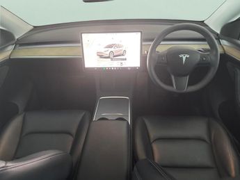 Tesla Model Y SUV RWD (346 ps) - HEATED STEERING - WIFI - BLIND SPOT ASSIST