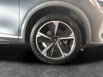 Cupra Formentor 1.4 eHybrid 12.8kWh V1 Plug-in DSG (204 ps) - KEYLESS ENTRY - LE