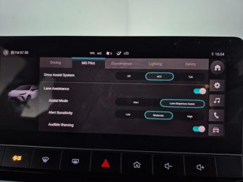 MG Mg4 51kWh SE (170 ps) - FABRIC - BLACK - CARPLAY - LED