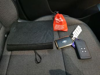 Renault Captur 1.6 E-TECH techno (145 ps) - LANE DEPARTURE  - 18IN ALLOYS - BLU