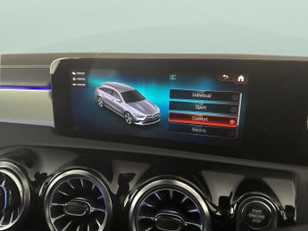Mercedes-Benz CLA 1.3 CLA250e 15.6kWh AMG Line Night Edition (Premium Plus) Shooti