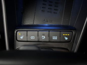 Hyundai Bayon 1.0 T-GDi MHEV Premium DCT (120 ps) - HEATED SEATS - NAV - ALCAN