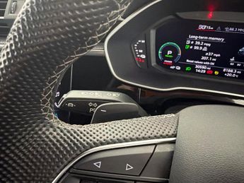 Audi Q3 1.4 TFSIe 45 Vorsprung Sportback Plug-in S Tronic 13kWh (245 ps)