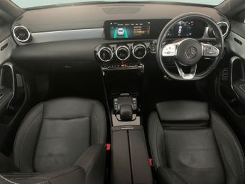 Mercedes-Benz CLA 1.3 CLA180 AMG Line Coupe 7G-DCT (136 ps) - KEYLESS ENTRY - APPL