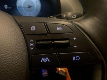 Hyundai Bayon 1.0 T-GDi MHEV Premium DCT (100 ps) - HEATED SEATS - NAV - HEATE