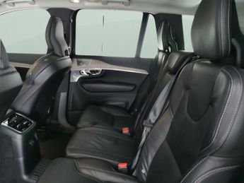 Volvo XC90 2.0h T8 Recharge 18.8kWh Ultimate Dark Plug-in 4WD (455 ps) - BL