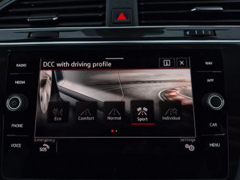 Volkswagen Tiguan 1.4 TSI 13kWh R-Line Plug-in DSG (245 ps) - ADAPTIVE CRUISE - AP