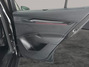 Skoda Enyaq iV 62kWh 60 (DC120kW) (179 ps) - PARK SENSORS - DAB