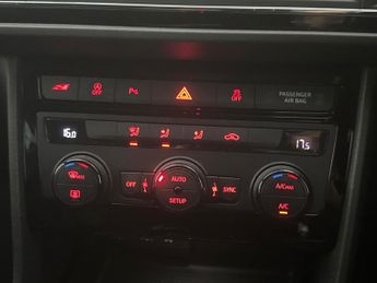 Seat Leon 2.0 TSI Cupra 290 DSG (290 ps) - PADDLE SHIFT - PARK SENSORS