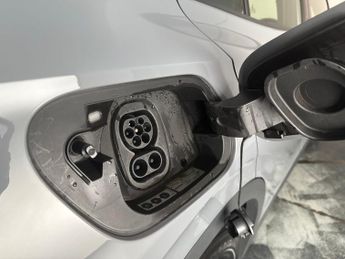 Volkswagen ID.4 Pure 52kWh Life (148 ps) ADAPTIVE CRUISE - REV CAM - KEYLESS STA