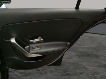 Mercedes-Benz A Class 1.3 A200 Sport 7G-DCT (163 ps) - LED - REVERSE CAM - NAV