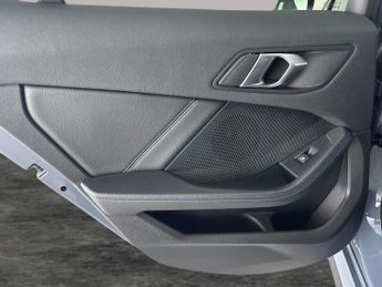 BMW 1 Series 1.5 118i M Sport (LCP) DCT (136 ps) - PRO NAV - CARPLAY