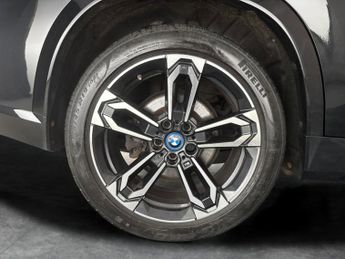 BMW iX1 30 66.5kWh M Sport xDrive (11kW Charger) (313 ps) - HEATED SEATS