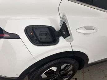 Kia Sportage 1.6 T-GDi 13.8kWh 4 Plug-in AWD (261 bhp) - REVERSE CAM - NAV