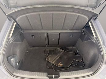 Cupra Leon 1.5 eTSI EVO V1 DSG (150 ps) - LED - REVERSE CAM - NAV