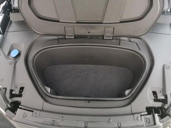 Volvo XC40 Recharge 69kWh Core (231 ps) - CARPLAY - BLACK ROOF RAILS - PARK