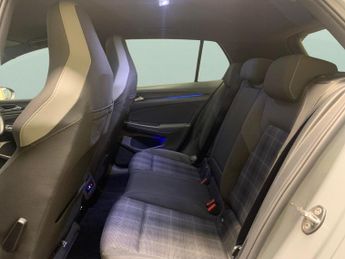 Volkswagen Golf 2.0 TDI GTD DSG (200 ps) ADAPTIVE CRUISE - APPLE CARPLAY - NAV