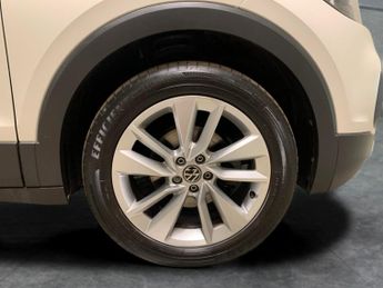 Volkswagen T-cross 1.0 TSI SE DSG (110 ps) - AIR CON - DAB - USB AUDIO