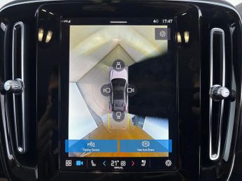 Volvo C40 Twin Recharge 78kWh Ultimate AWD (408 ps) - SURROUND VIEW - ADAP