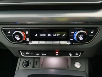 Audi Q5 2.0 TFSIe 50 Sport Plug-in S Tronic quattro 17.9kWh (299 ps) - C