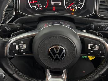 Volkswagen T-Roc 1.5 TSI EVO Black Edition DSG (150 ps) - LED - BLUETOOTH - PADDL