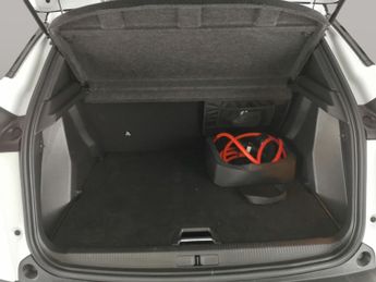 Peugeot E-2008 50kWh GT (7kW Charger) (136 ps) - ACTIVE LANE ASSIST - LED - REV