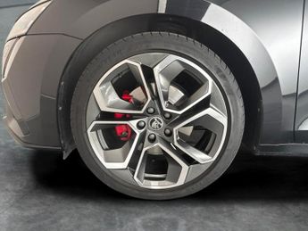 Skoda Octavia 2.0 TDI vRS DSG (200 ps) - SMARTLINK - HEATED SEATS - BLUETOOTH
