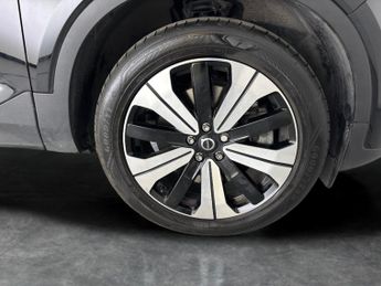 Volvo XC40 1.5h T5 Recharge 10.7kWh Ultimate Dark Plug-in (262 ps) - ADAPT 