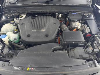 Volvo XC40 1.5h T5 Recharge 10.7kWh Ultimate Dark Plug-in (262 ps) - ADAPT 